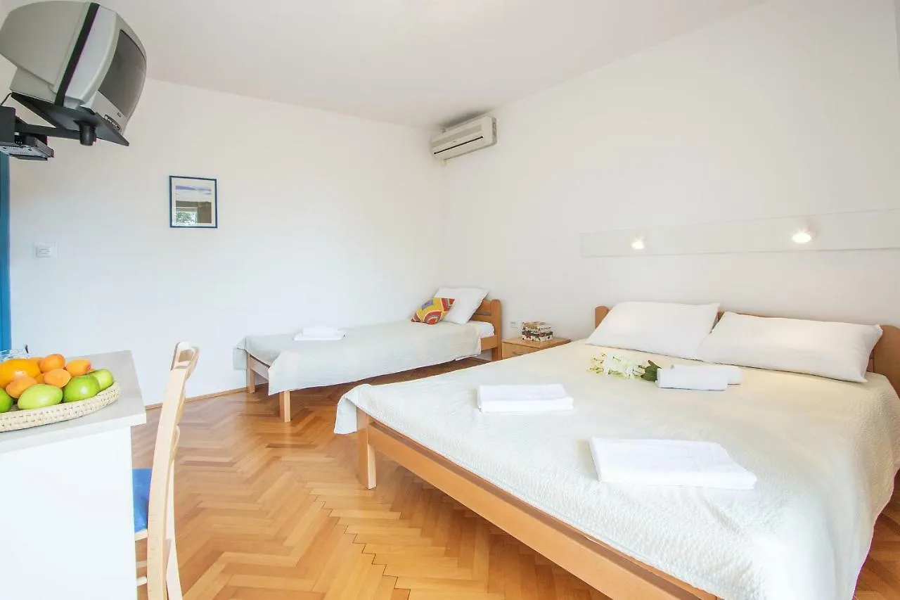 Hotel Pansion Oliva Krnica Affittacamere