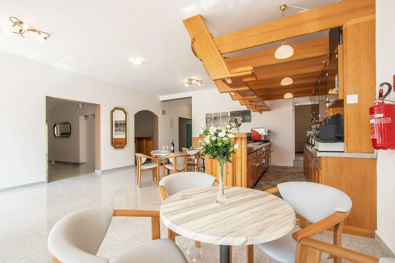 Hotel Pansion Oliva Krnica Affittacamere